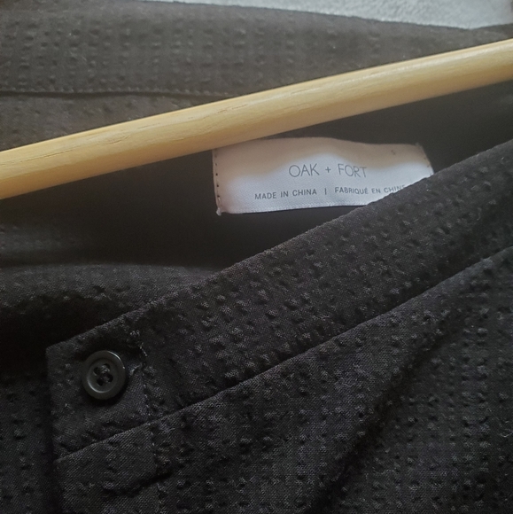 OAK + FORT Black off shoulder one sided button shirt - Picture 2 of 4